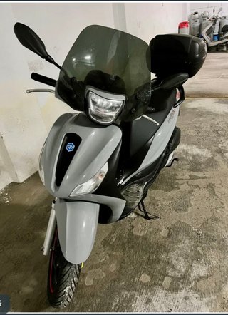 Piaggio Medley S 125 gris