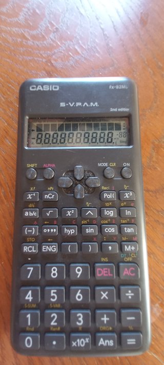 Calculadora Científica Casio y estuche compás