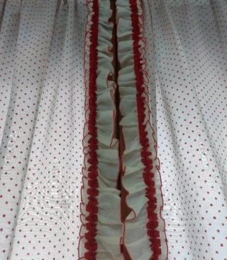 2 Tende lunghe. Misure: 60x230 cm