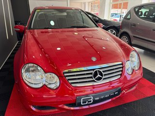 Mercedes-Benz Clase C 2005