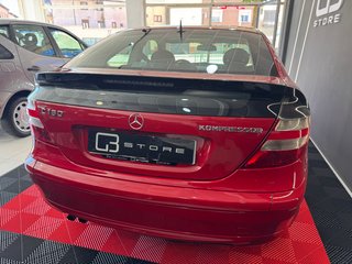Mercedes-Benz Clase C 2005
