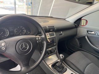 Mercedes-Benz Clase C 2005