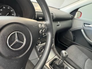 Mercedes-Benz Clase C 2005