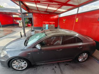 Suzuki Kizashi 2011