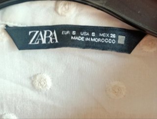 Camisa blanca con cuello Peter Pan