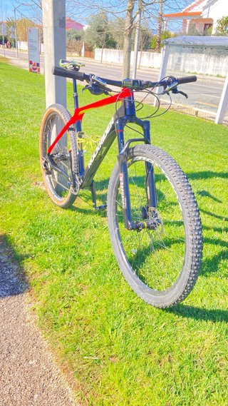 Bicicleta Rockrider XC 900 material topo de gama