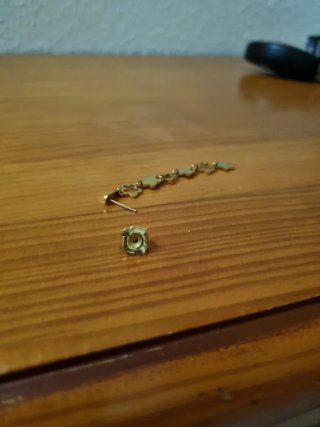 Pendientes largos de niña con estrellas