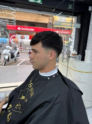 Soy barbero profesional, domicilio en Castelldefel