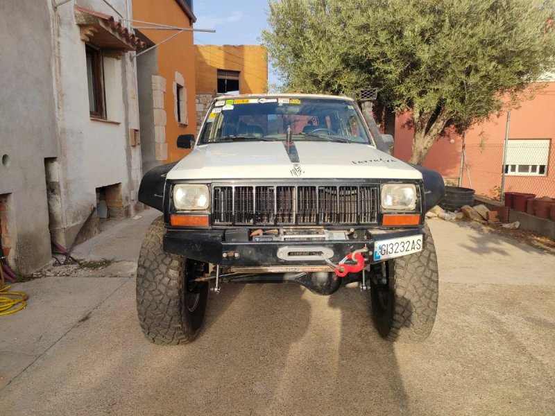 Jeep Cherokee 1992 - foto 1