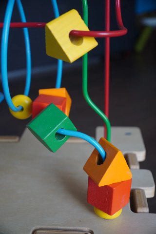 Cubo de actividades Kidkraft para Bebés (63298)
