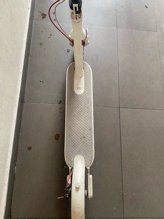 Patinete Eléctrico Xiaomi con Cargador
