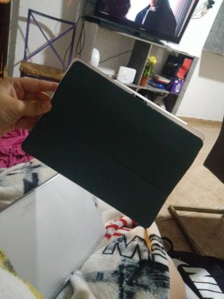 Tablet con funda y protector