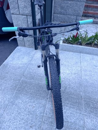 Bicicleta Montaña MTB GHOST Lector 6 Carbono.