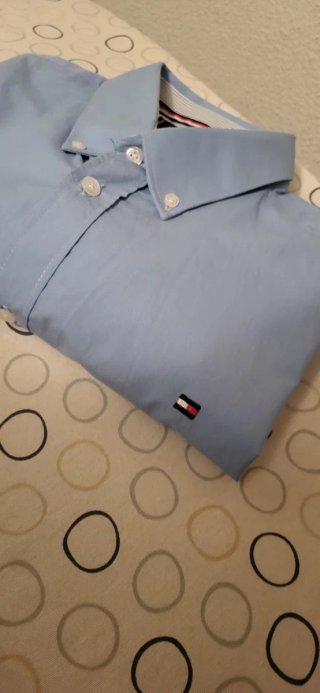 Camisa Tommy Hilfiger Azul Manga Larga (talla M)