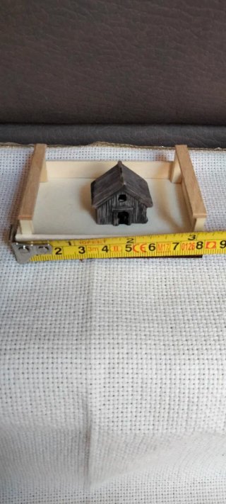 Cassettina scatola in legno con casetta