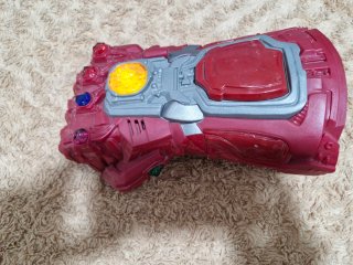 Guante Thanos Marvel Gemas del Infinito