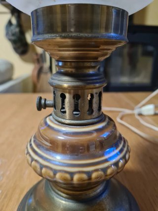 Lámpara quinqué antigua vintage