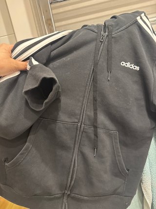 Sudadera Adidas cremallera y gorro negra
