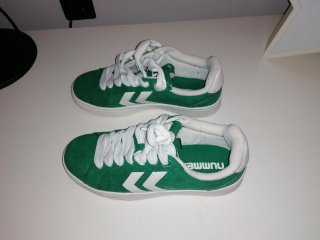 Zapatillas Hummel verdes y blancas
