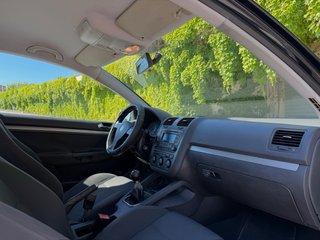 Volkswagen Golf 2004