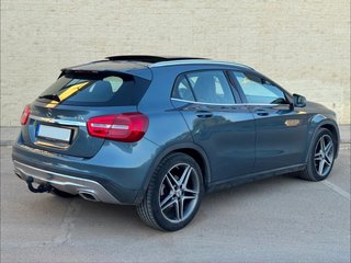 Mercedes-Benz GLA 200d Automatico