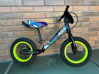 Bicicleta de equilibrio 46