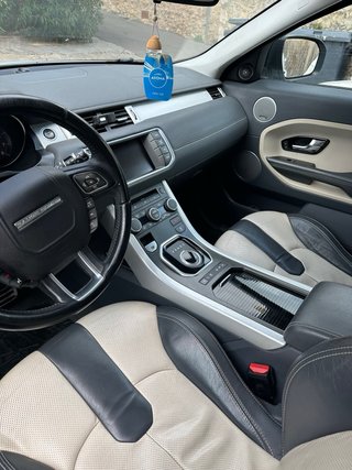 Range Rover Evoque Si4 dynamic