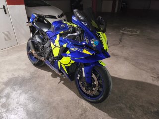 Yamaha R1 2023