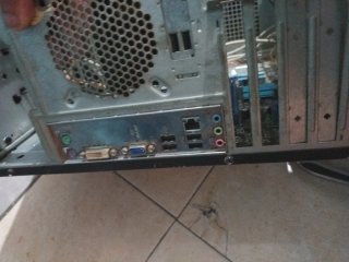 Torre PC Acer Negra y Naranja