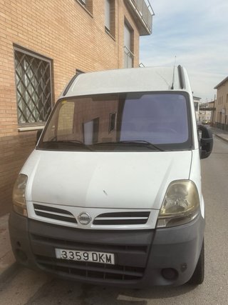 Nissan Interstar