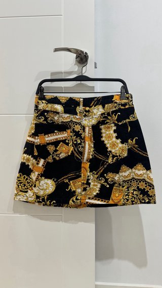 Falda denim negra y dorada