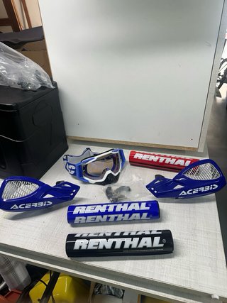 Paramanos Acerbis Moto, gafas, manillar esponja...