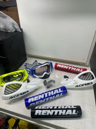 Paramanos Acerbis Moto, gafas, manillar esponja...