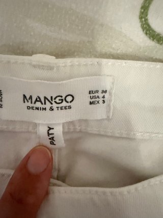 Vaquero blanco de Mango nunca usado