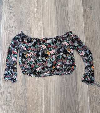 Top H&M floral manga larga