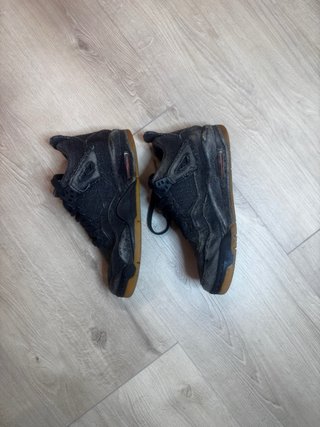 Air Jordan 4 x Levi's Denim Talla 40.5