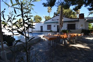 Chalet en venta en Peña de las Águilas en Elche
