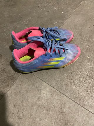 Botas de fútbol Adidas Talla 33