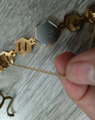 Reloj Orient Hexagonal Vintage Dorado