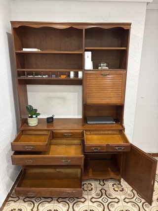Aparador antiguo de madera