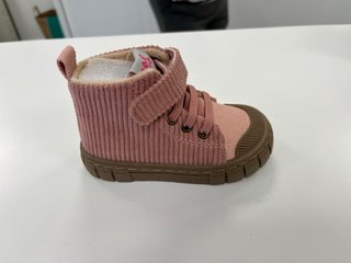 Zapatos barefoot beige y rosa