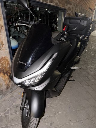 Honda PCX 125cc Negra Automática