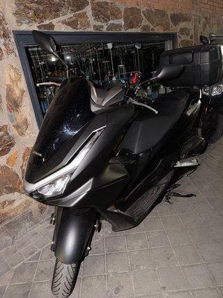 Honda PCX 125cc Negra Automática