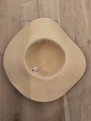 Sombrero de sol beige