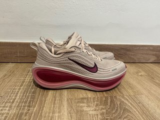 Nike Vomero Plus