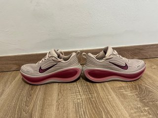 Nike Vomero Plus