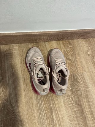 Nike Vomero Plus