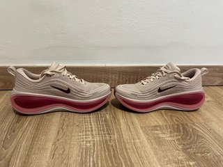 Nike Vomero Plus