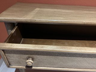 Mueble recibidor y espejo