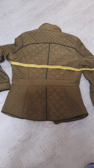 T38 Cazadora acolchada verde oliva H&M